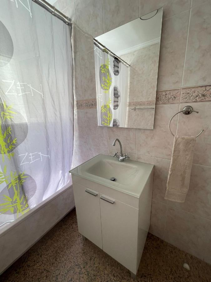 Encantadora Habitacion Privada Cerca Del Mar Málaga Extérieur photo