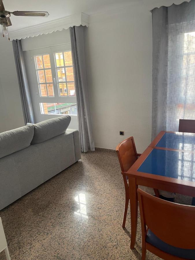 Encantadora Habitacion Privada Cerca Del Mar Málaga Extérieur photo